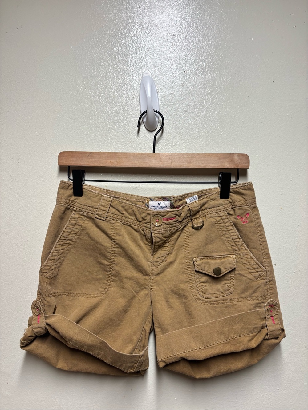 Y2K American Eagle women's tan shorts roll up size 2